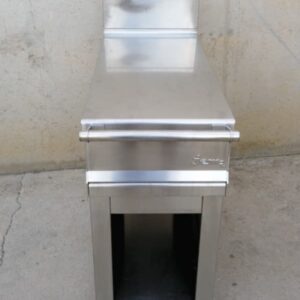 Mesa neutra de acero inoxidable en cabauoportunitats.com