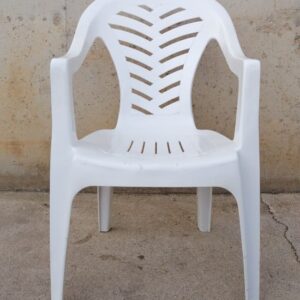 Cadira de plàstic apilable de segona mà a cabauoportunitats.com Balaguer - Lleida - Catalunya