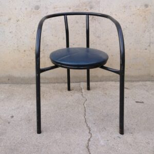 Silla de tubo negro de segunda mano en cabauoportunitats.com Balaguer - Lleida - Catalunya