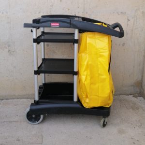 Carro limpieza RUBBERMAID de segunda mano en cabauoportunitats.com