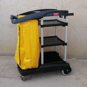 Carro limpieza RUBBERMAID de segunda mano en cabauoportunitats.com