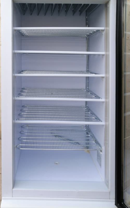 Congelador puerta cristal ISA TORNADO 400 litros de seguna mano en cabauoportunitats.com