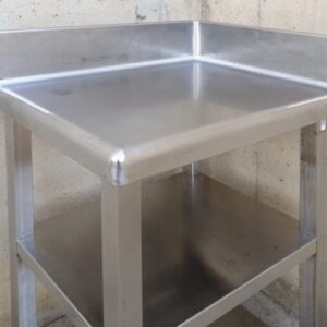 Estantería rinconera de inox de segunda mano en cabauoportunitats.com