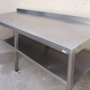 Mesa de trabajo de acero inoxidable de segunda mano en cabauoportunitats.com Balaguer - Lleida - Catalunya