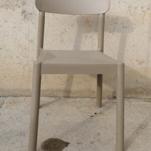 Mesa y sillas de terraza de segunda mano en cabauoportunitats.com