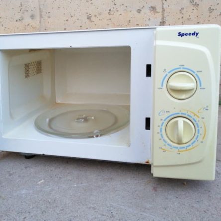 Microondas TAURUS SPEEDY de segunda mano en cabauoportunitats.com Balaguer - Lleida - Catalunya