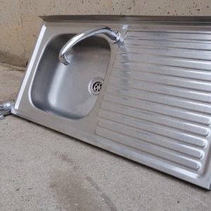 Pica d'acer inoxidable amb pedal de segona mà a cabauportunitats.com Balaguer - Lleida - Catalunya