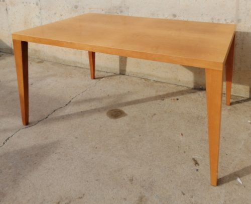 Mesa de comedor de color miel 120x80c74cm de segunda mano en cabauoportunitats.com