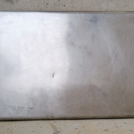 Taula neutra d'acer inoxidable de segona mà a cabauoportunitats.com Balaguer - Lleida - Catalunya