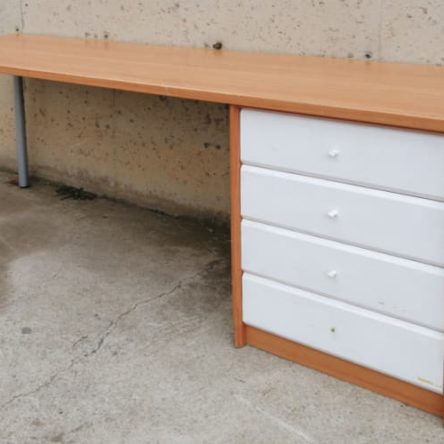 Escritorio de 190cm de segunda mano en cabauoportuniats.com Balaguer - Lleida - Catalunya