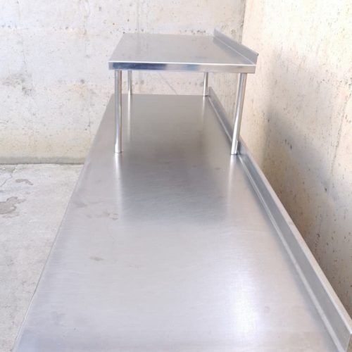 Frigorífico con mesa de trabajo y pasaplatos de segunda mano en cabauoportunitats.com