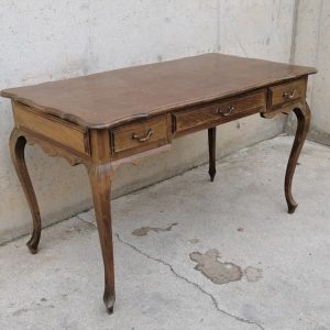 Escritorio vintage 128x70cm de segunda mano en cabauoportunitats.com