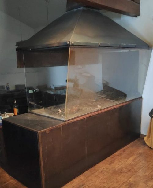 Barbacoa con cristal de protección de segunda mano en cabauoportunitats.com Balaguer - Lleida - Catalunya