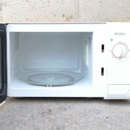 Microondas BLUESKY de segunda mano en cabauoportunitats.com Balaguer - Lleida - Catalunya