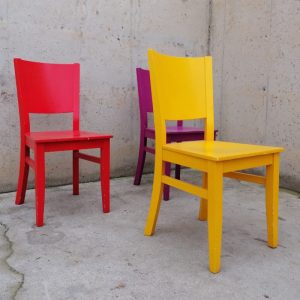 Silla de colores de segunda mano en cabauoportunitats.com Balaguer - Lleida - Catalunya