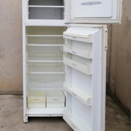 Frigorífico con congelador CORBERÓ de segunda mano en cabauoportunitats.com Balaguer - Lleida - Catalunya