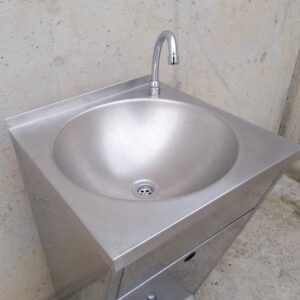 Pica de peu feta d'acer inoxidable d'ocasió en molt bon estat. Pica de pedal de segona mà a cabauoportunitats.com Balaguer - Lleida - Catalunya