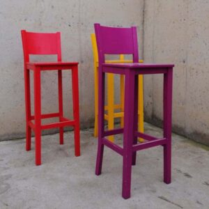 Taburetes de colores de segunda mano en cabauoportunitats.com Balaguer - Lleida - Catalunya