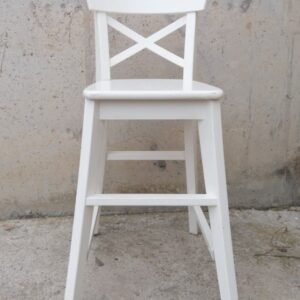 Es ven trona de color blanc de gran resistència i comoditat de segona mà a cabauoportunitats.com Balaguer - Lleida - Catalunya