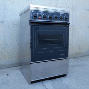 Cocina con horno INDESIT a gas natural de segunda mano en venta en cabauoportunitats.com Balaguer - Lleida - Catalunya