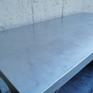 Mesa central de inox de 160x70cm de segunda mano en cabauoportunitats.com  Balaguer - Lleida - Catalunya