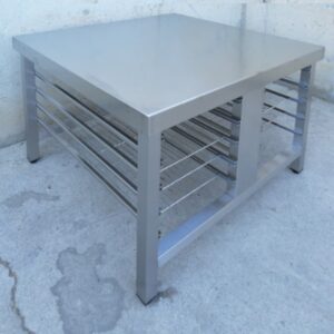 Taula auxiliar d'acer inoxidable de segona mà per a hostaleria en venda a cabauoportunitats.com Balaguer - Lleida - Catalunya