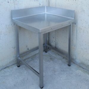 Mesa rinconera de segunda mano fabricada en acero inoxidable para hostelería en cabauoportunitats.com Balaguer - Lleida - Catalunya