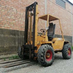 Carretilla elevadora HUMSA 2000kg 330cm de segunda mano en cabauoportunitats.com Balaguer - Lleida - Catalunya