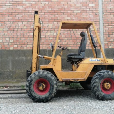 Carretilla elevadora HUMSA 2000kg 330cm de segunda mano en cabauoportunitats.com Balaguer - Lleida - Catalunya