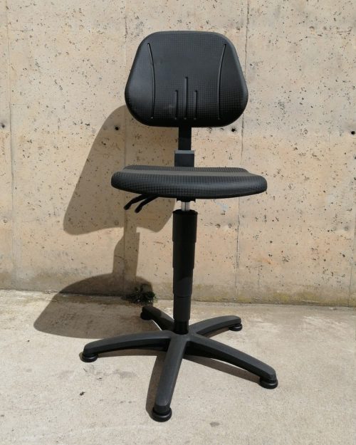 Cadira giratòria de treball amb respatller nova en venda a cabauoportunitats.com Balaguer - Lleida - Catalunya