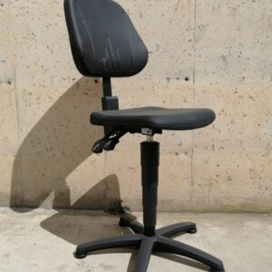 Cadira giratòria de treball amb respatller nova en venda a cabauoportunitats.com Balaguer - Lleida - Catalunya