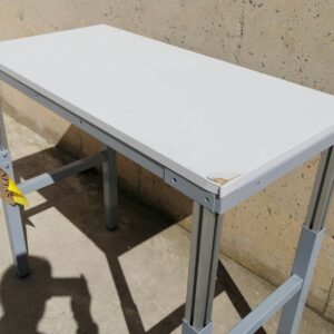 Mesa de altura regulable con tara estética de 100x50cm nueva en cabauoportunitats.com Balaguer - Lleida - Catalunya