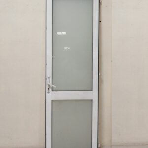 Porta de PVC de segona mà en venda a cabauoportunitats.com Balaguer - Lleida - Catalunya