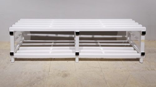 Banco de plástico perfecto para indústria alimentícia, gimnasios, vestidores... de segunda mano en venta en cabauoportunitats.com