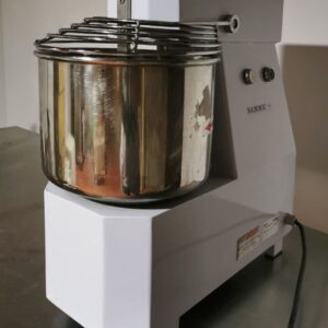 Amasadora de espiral SAMMIC de segunda mano con 10kg de capacidad en venta en cabauoportunitats.com Balaguer - Lleida - Catalunya