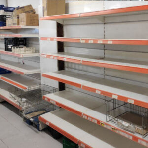 Estanterías metálicas de segunda mano para tienda en venta en cabauoportunitats.com Balaguer - Lleida - Catalunya