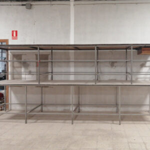Taula de taller de 490cm de llargada de segona mà en venda a cabauoportunitats.com Balaguer - Lleida - Catalunya