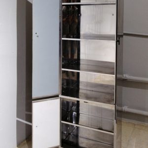 Armari d'acer inoxidable i mirall de segona mà en venda a cabauoportunitats.com Balaguer - Lleida - Catalunya