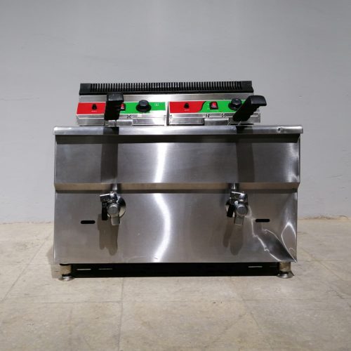 Freidora a gas butano de 18+18 litros de segunda mano en venta en cabauoportunitats.com