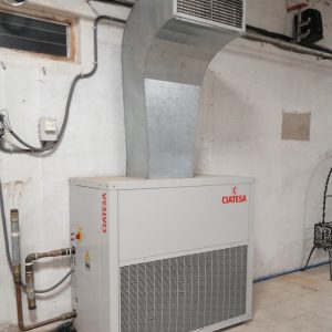 Equipo de refrigeración aire-agua CIATESA RXV 120 de segunda mano en cabauoportunitats.com