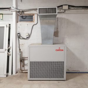 Equipo de refrigeración aire-agua CIATESA RXV 120 de segunda mano en cabauoportunitats.com
