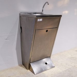 Lavamanos de pedal de segunda mano de ocasión en venta en cabauoportunitats.com