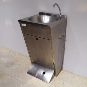 Lavamanos de pedal de segunda mano de ocasión en venta en cabauoportunitats.com