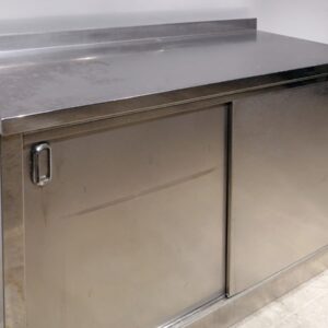 Mueble trasbarra de inox de segunda mano con ruedas en venta en cabauoportunitats.com