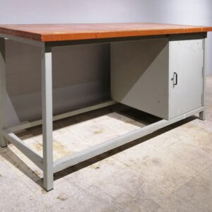 Banc de treball metàl·lic amb armari de 180x70cm en venda a cabauoportunitats.com Balaguer - Lleida - Catalunya