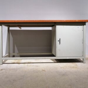 Banc de treball metàl·lic amb armari de 180x70cm en venda a cabauoportunitats.com Balaguer - Lleida - Catalunya
