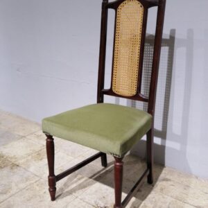 Cadira de vellut de color verd de segona mà en venda a cabauoportunitats.com Balaguer - Lleida - Catalunya