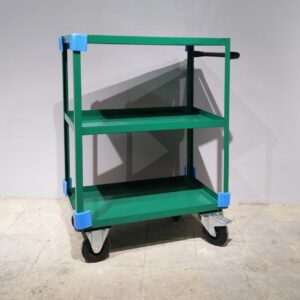 Carro de chapa con tres baldas para taller con tara estética en cabauoportunitats.com
