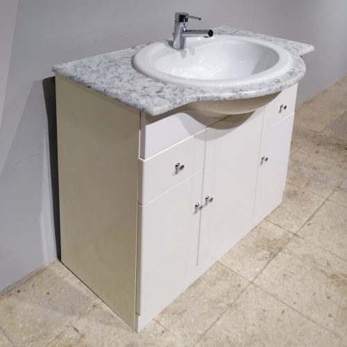 Moble de lavabo de segona mà amb pica i marbre en venda a cabauoportunitats.com Balaguer - Lleida - Catalunya