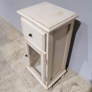 Mesilla de noche de segunda mano en venta en cabauoportunitats.com